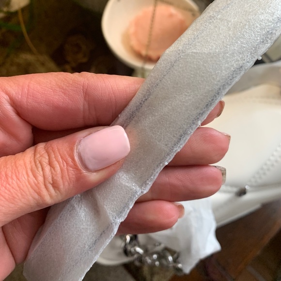 Authentic Michael KORS smooth leather studs Flap shoulder/Crossbody - Picture 7 of 15